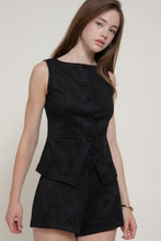 Load image into Gallery viewer, The Sienna Faux Suede Shorts