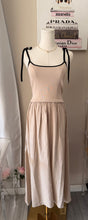Load image into Gallery viewer, The Elara Midi Dress
