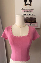 Load image into Gallery viewer, The Scallop Top

