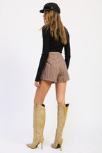 Load image into Gallery viewer, The Kensington Houndstooth Shorts
