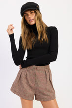 Load image into Gallery viewer, The Kensington Houndstooth Shorts
