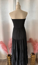 Load image into Gallery viewer, Spring Time Maxi (Black)
