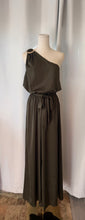 Load image into Gallery viewer, Arielle Gold Detail Jumpsuit
